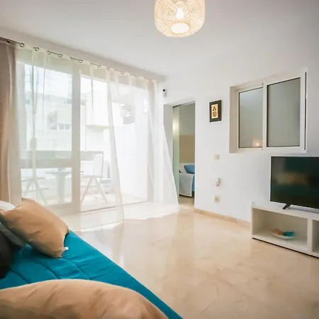 Orilla En Frontera-primavera Daire Costa Del Silencio