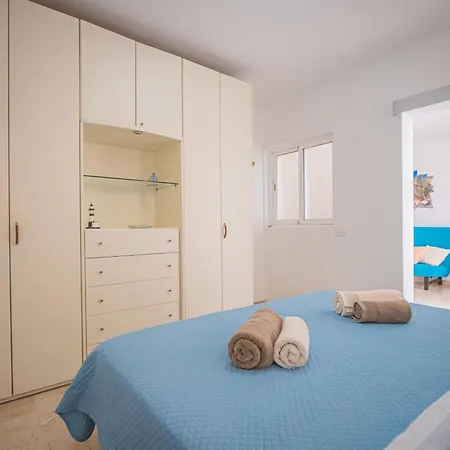 Orilla En Frontera-primavera Costa Del Silencio